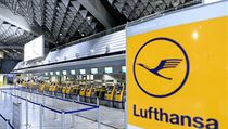 Check-in přepážky společnosti Lufthansa. | na serveru Lidovky.cz | aktuální zprávy