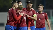 Hráči České republiky se radují z gólu Ladislava Krejčího. | na serveru Lidovky.cz | aktuální zprávy