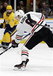 Kubalík a Kämpf pomohli gólem 7:2 k výhře Chicaga v Nashvillu Hráč klubu Chicago Blackhawks Dominik Kubalík. | na serveru Lidovky.cz | aktuální zprávy