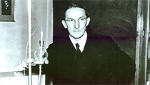 Jaroslav Heyrovský ve své laboratoři | na serveru Lidovky.cz | aktuální zprávy