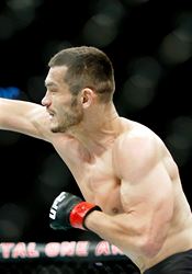 Muradov po knokautu Smithe v UFC: Je mi jedno s kým a kde. Pošlete smlouvu, budu připravený Makhmud Muradov trefuje Trevora Smithe. | na serveru Lidovky.cz | aktuální zprávy