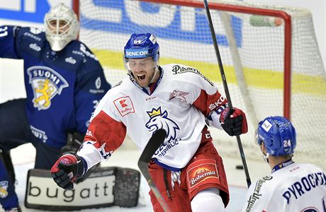 Jiří Sekáč slaví svou teč, která vedla k brance do sítě Finska. | na serveru Lidovky.cz | aktuální zprávy Jiří Sekáč slaví svou teč, která vedla k brance do sítě Finska. | na serveru Lidovky.cz | aktuální zprávy