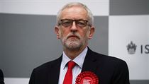 Opoziční labouristé Jeremyho Corbyna zaznamenali s 203 mandáty nejhorší skóre...