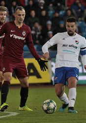 Jde vidět koncepční práce trenéra, progres ve hře. K ideálu máme ale stále daleko, tvrdí Lischka David Lischka stínuje Milana Baroše. | na serveru Lidovky.cz | aktuální zprávy