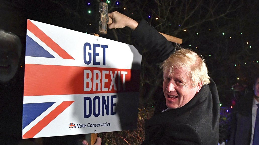 Britský ministr Boris Johnson bhem píprav k volbám