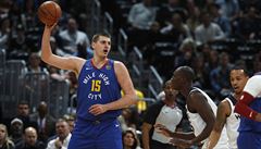 Nikola Joki dotáhl Denver pátým triple double k výhe nad Minnesotou