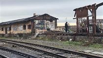 Bourání jedné vyhořelé budovy na Veleslavíně. | na serveru Lidovky.cz | aktuální zprávy