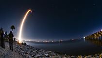 Raketa Falcon 9 odlétá ze základny Cape Canaveral Air Force Station na Floridě.