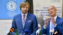 Ministr zdravotnictví Adam Vojtěch (vlevo) a náměstek pro informační a... | na serveru Lidovky.cz | aktuální zprávy