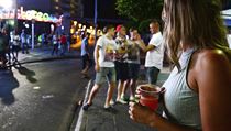 Mallorca i Ibiza jsou ostrovy známé tím, že tam lidé jezdí za alkoholem a... | na serveru Lidovky.cz | aktuální zprávy