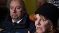 Starostka Vejprt Jitka Gavdunová na místě tragédie.