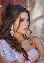 VIDEO: Česká dívka za dramatických okolností vyhrála Miss Global. Výsledky byly vyhlášeny mimo kamery Nejkrásnější dívkou na mezinárodní soutěži Miss Global se stala Češka Karolína... | na serveru Lidovky.cz | aktuální zprávy