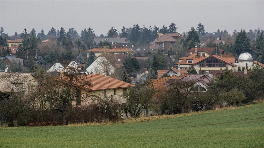 Satelitní msteko Jesenice u Prahy.