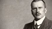 Carl Gustav Jung byl nejen psycholog, ale i výtvarný umělec Švýcarský psychoterapeut Carl Gustav Jung (1875–1961). | na serveru Lidovky.cz | aktuální zprávy