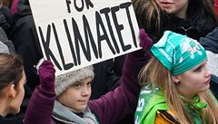 Klimatická aktivistka Greta Thunbergová na prostu v Hamburku se svou ji...