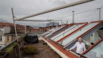 Součástí bytu je střešní terasa s krásnou vyhlídkou, na kterou se vchází... | na serveru Lidovky.cz | aktuální zprávy