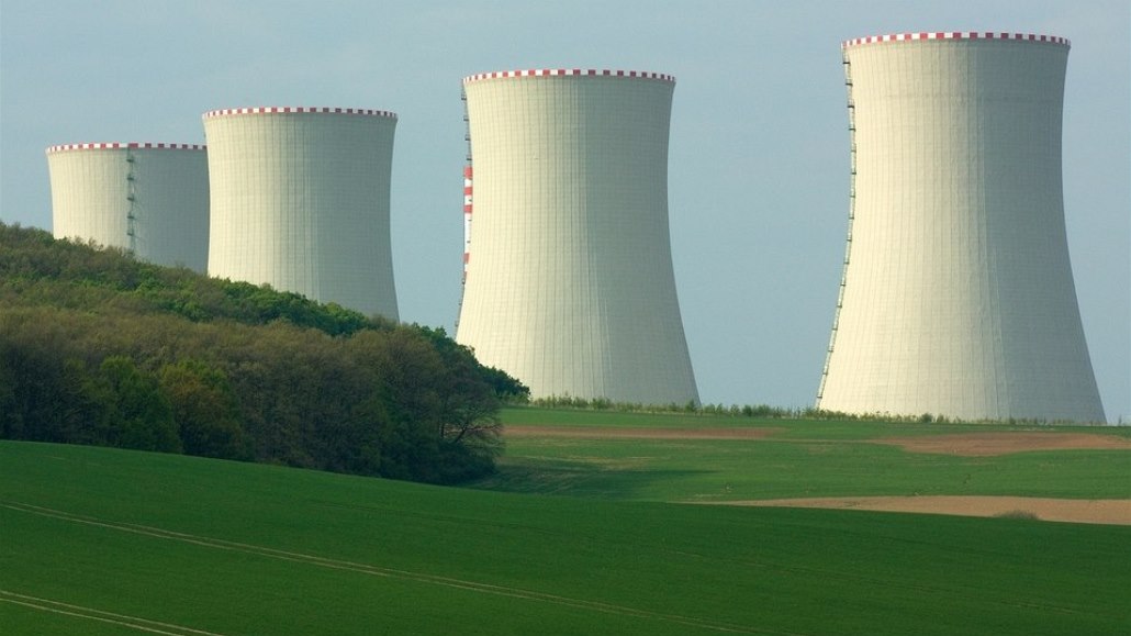 Jaderná elektrárna ve slovenských Mochovcích.