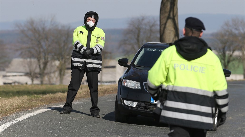 Policejní kontrole u obce Kynice