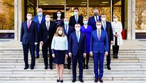 Bývalý úřad vlády Slovenska. Premiéra Petera Pellegriniho (uprostřed) nahradí... | na serveru Lidovky.cz | aktuální zprávy