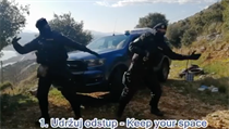 Policie ČR při #CoronaVirusDanceChallenge | na serveru Lidovky.cz | aktuální zprávy