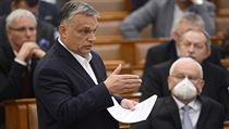 Maďarský premiér Viktor Orbán v parlamentu. Maďarský premiér Viktor Orbán v parlamentu.