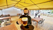 Lidé si pivo na zahrádkách budou moci vychutnat už od pondělí. | na serveru Lidovky.cz | aktuální zprávy