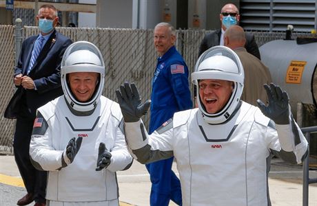 Z Kennedyho vesmírného střediska na Floridě odstartuje raketa Falcon 9 s lodí... | na serveru Lidovky.cz | aktuální zprávy