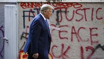 Trump nařídil mobilizaci. Pokud nepokoje neustanou, vyšle do ulic armádu Americký prezident Donald Trump. | na serveru Lidovky.cz | aktuální zprávy