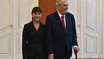 Polská velvyslankyně v Praze Barbara Ćwiorová a prezident Miloš Zeman | na serveru Lidovky.cz | aktuální zprávy