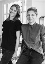 Pandemii navzdory. České designérky představují novou kolekci kožených doplňků a bodují i v Dubaji Aneta Vojtová a Tereza Mayer jsou přítelkyně od dětství | na serveru Lidovky.cz | aktuální zprávy