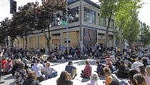 Policie v americkém městě Seattle se ve čtvrti Capitol Hill stáhla. Místní zde... | na serveru Lidovky.cz | aktuální zprávy
