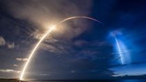 Raketa Falcon 9 úspěšně vynesla na orbitu 58 satelitů Starlink | na serveru Lidovky.cz | aktuální zprávy