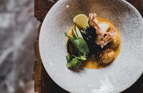 Ostrá kokosová polévka s nudlemi (laksa) | na serveru Lidovky.cz | aktuální zprávy