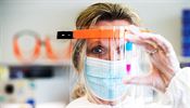 Podzimní test na koronavirus: Ti, jimž by mohl covid-19 nejvíc ublížit Synlab. Laboratoř, kde se testují vzorky na covid-19. | na serveru Lidovky.cz | aktuální zprávy