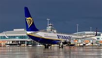 Nízkonákladový letecký dopravce Ryanair v létě spustí dvě nové linky z Prahy. | na serveru Lidovky.cz | aktuální zprávy