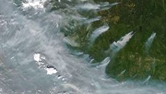 Poáry na Sibii ze satelit.