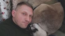 Bývalý voják Kamil Stanek a jeho puma Nubia.