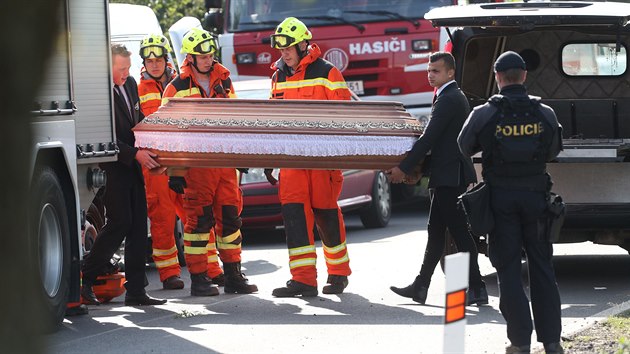Strojvůdce se stal jedinou obětí neštěstí, přes 30 lidí bylo zraněno, z toho čtyři vážně.