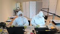 Testování na koronavirus na pražském letišti Václava Havla.