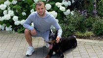 Jack Wilshere se svým psem.