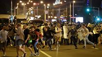 Policie tvrdě zasáhla proti protestujícím v Bělorusku. | na serveru Lidovky.cz | aktuální zprávy