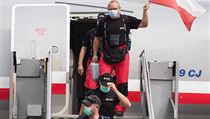 Návrat českých hasičů z Bejrútu. | na serveru Lidovky.cz | aktuální zprávy