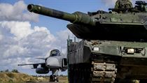 Mobilizace na švédském ostrově Gotland. Na místo dorazily tanky i stíhačky. | na serveru Lidovky.cz | aktuální zprávy