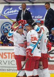 Extraliga se přerušovat nebude. Kluby se domluvily, že navzdory omezení budou pokračovat podle plánu Hradec Králové vstoupil do nové extraligové sezony jasným vítězstvím. | na serveru Lidovky.cz | aktuální zprávy