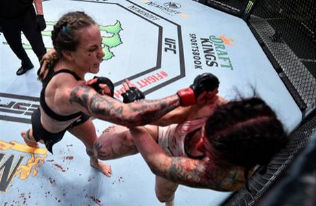 UFC Vegas 11: Clarková bije Alparovou. | na serveru Lidovky.cz | aktuální zprávy