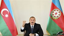 Ázerbájdžánský prezident Ilham Alijev gestikuluje při promluvě k národu v... | na serveru Lidovky.cz | aktuální zprávy