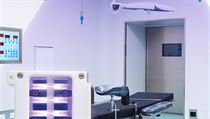 Standardně vyráběnými UV lampami nelze přímo ozařovat lidi, protože mohou...