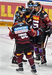 Hokejisté Sparty zdolali Zlín a poprvé v sezoně bodovali. Vítězství dirigoval slovenský obr Jurčina Utkání 2. kola hokejové extraligy: HC Sparta Praha - PSG Berani Zlín, 20. září... | na serveru Lidovky.cz | aktuální zprávy