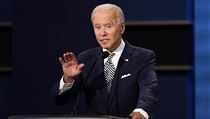 Biden musel vysvětlovat výrok z debaty o ropném sektoru, podle analytiků mohl přijít o část voličů Záběry z první předvolební debaty mezi Trumpem a Bidenem. | na serveru Lidovky.cz | aktuální zprávy