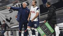José Mourinho posílá na plac Harryho Kanea.